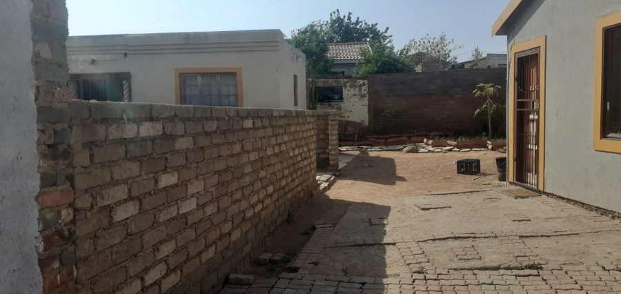 2 Bedroom Property for Sale in Soshanguve M Gauteng