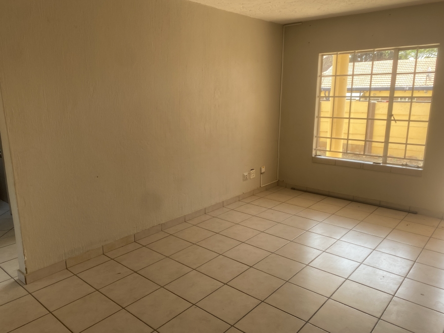 To Let 2 Bedroom Property for Rent in Villieria Gauteng