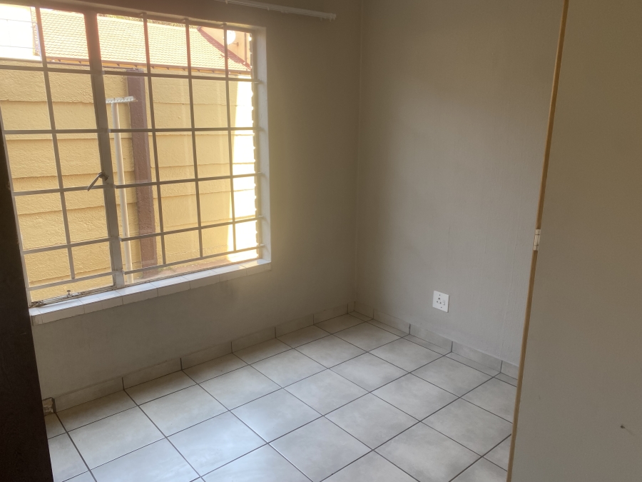 To Let 2 Bedroom Property for Rent in Villieria Gauteng