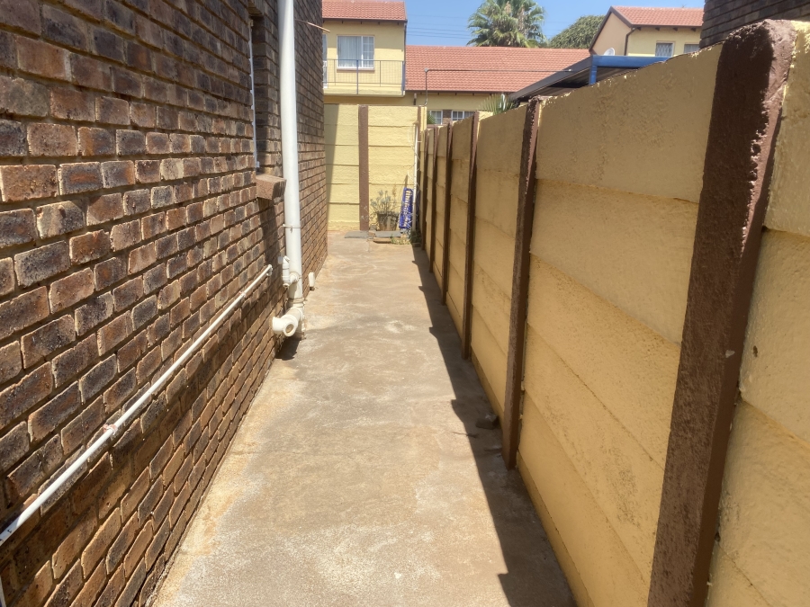 To Let 2 Bedroom Property for Rent in Villieria Gauteng