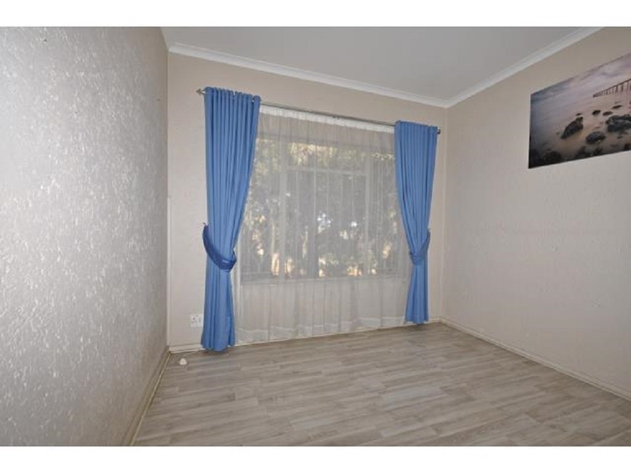 4 Bedroom Property for Sale in Bassonia Gauteng