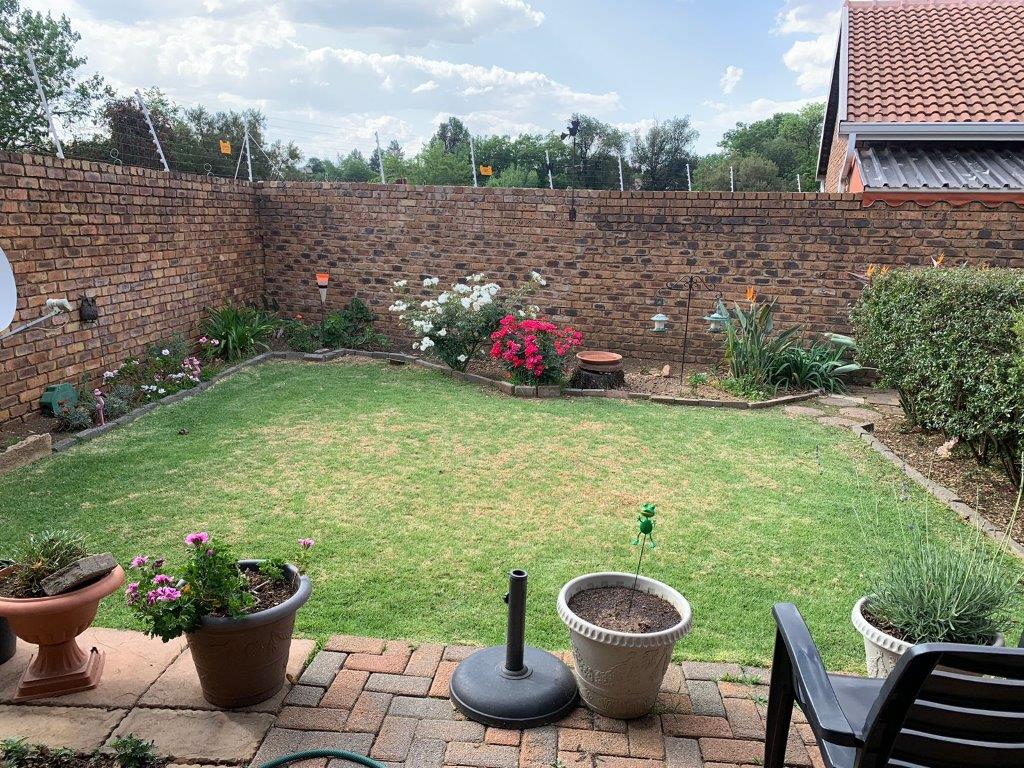 To Let 1 Bedroom Property for Rent in Eden Glen Gauteng