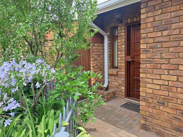 To Let 1 Bedroom Property for Rent in Eden Glen Gauteng