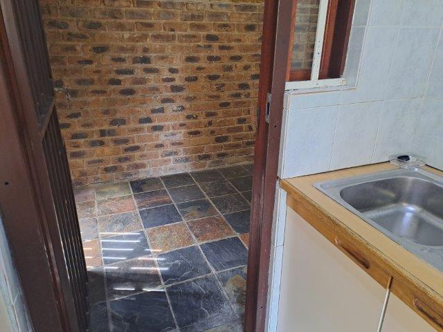 To Let 1 Bedroom Property for Rent in Eden Glen Gauteng