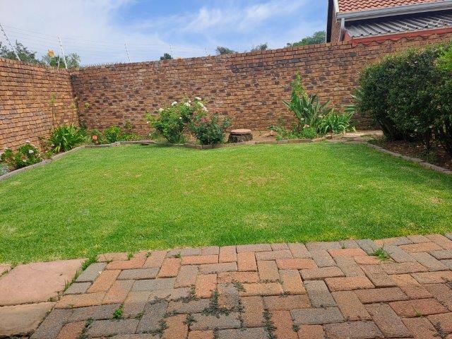 To Let 1 Bedroom Property for Rent in Eden Glen Gauteng