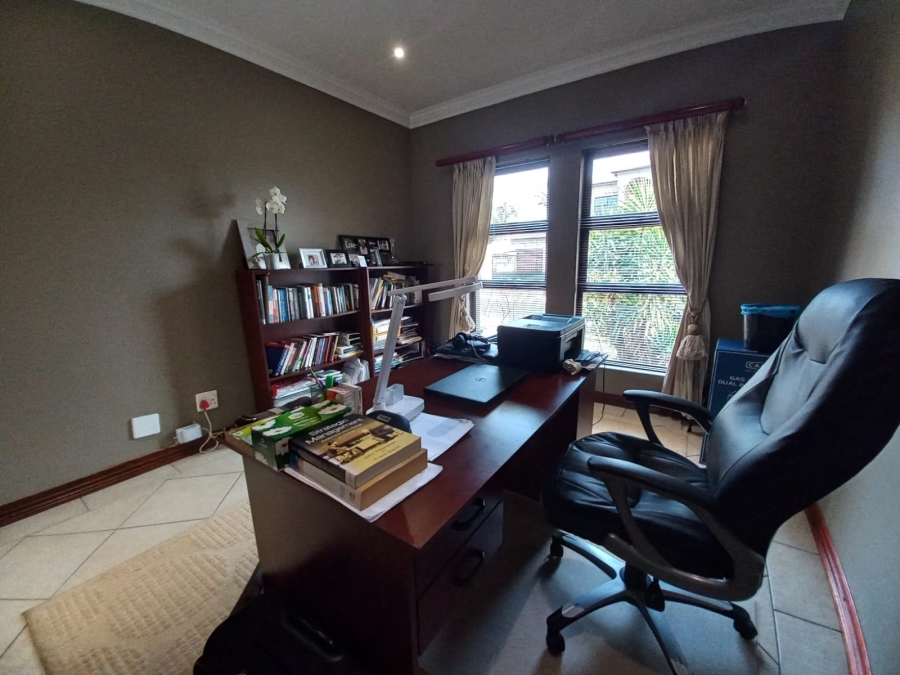 3 Bedroom Property for Sale in Sonneveld Gauteng