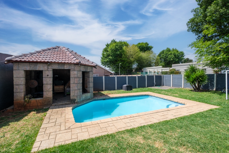 3 Bedroom Property for Sale in Albertville Gauteng