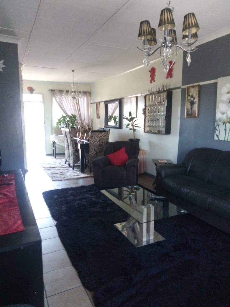 1 Bedroom Property for Sale in Vereeniging Gauteng