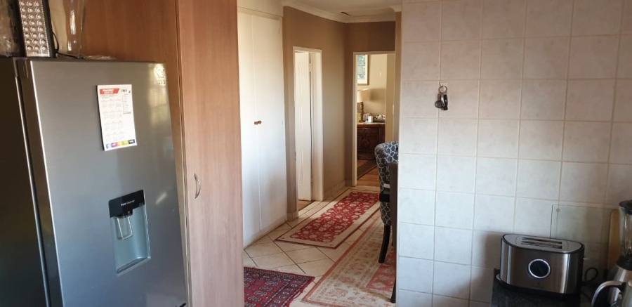 2 Bedroom Property for Sale in The Wilds Gauteng