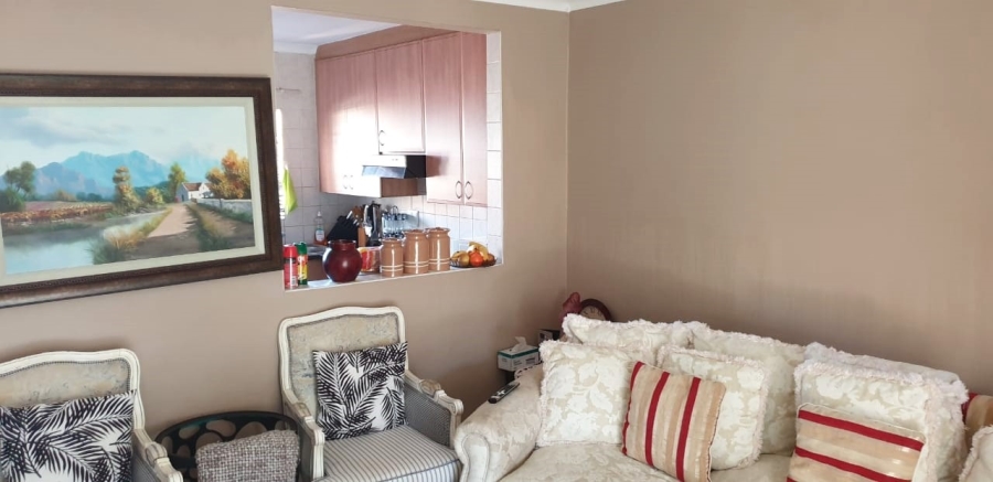 2 Bedroom Property for Sale in The Wilds Gauteng