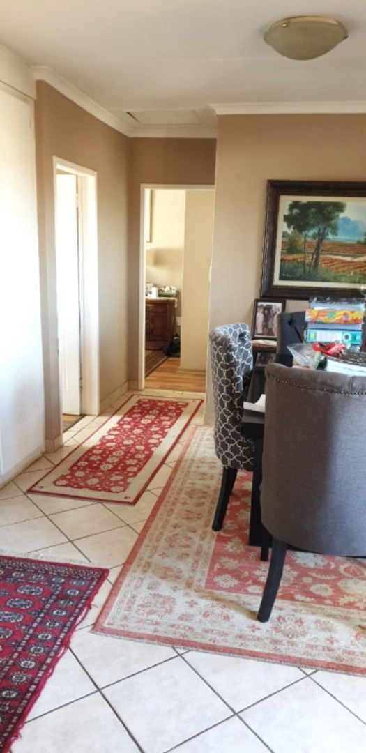 2 Bedroom Property for Sale in The Wilds Gauteng