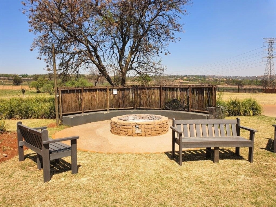 2 Bedroom Property for Sale in The Wilds Gauteng