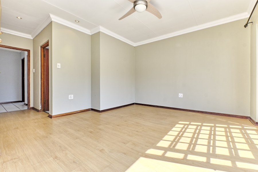 4 Bedroom Property for Sale in Halfway Gardens Gauteng