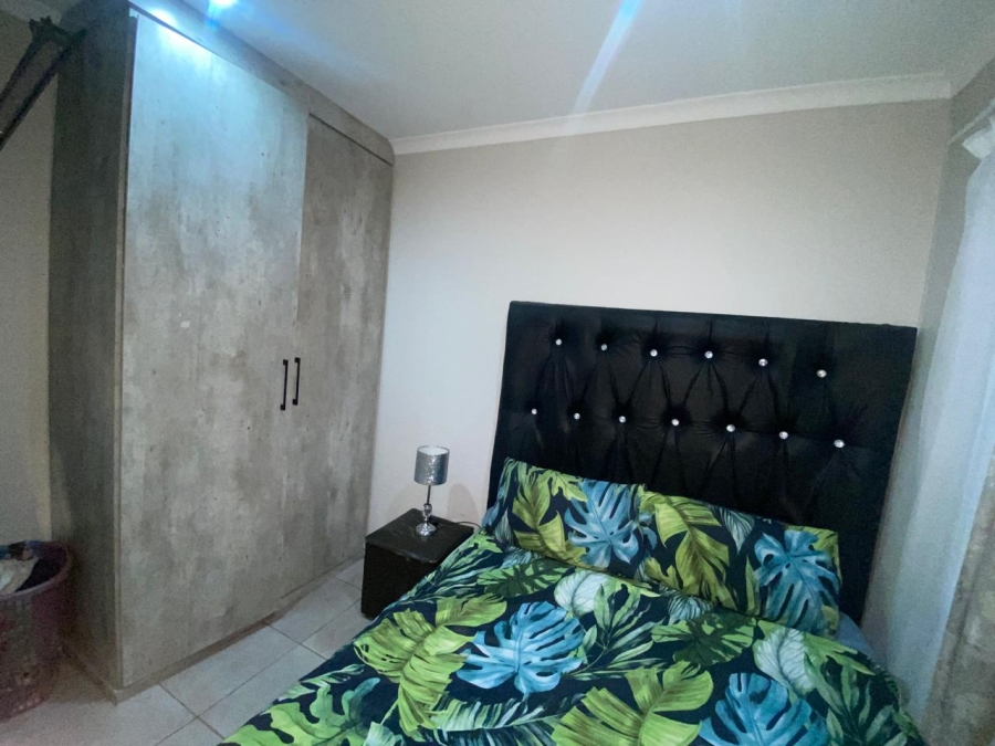 2 Bedroom Property for Sale in Albertsdal Gauteng