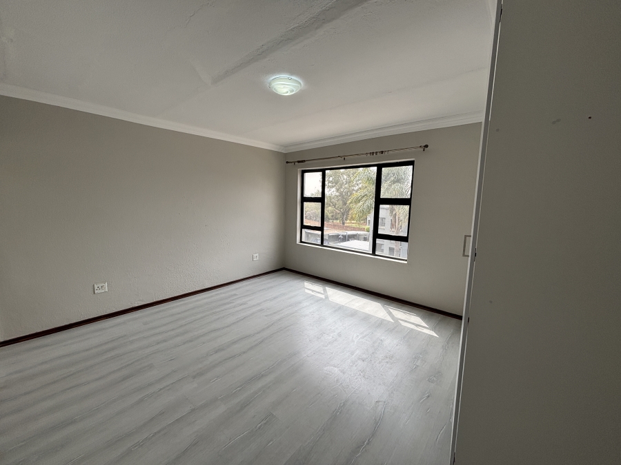 To Let 2 Bedroom Property for Rent in Randpark Ridge Gauteng