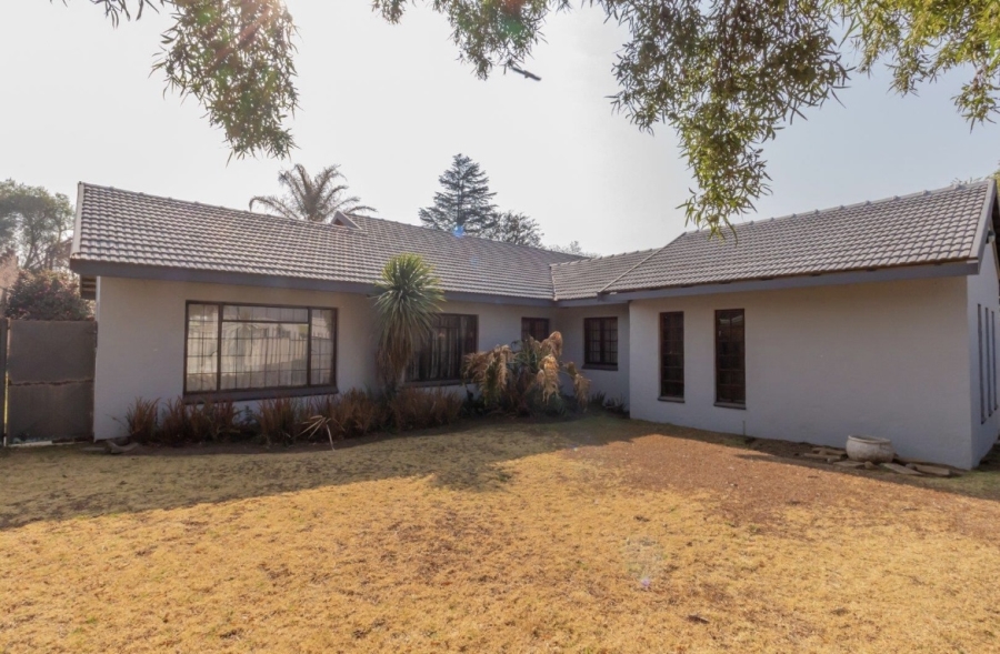 3 Bedroom Property for Sale in Selcourt Gauteng