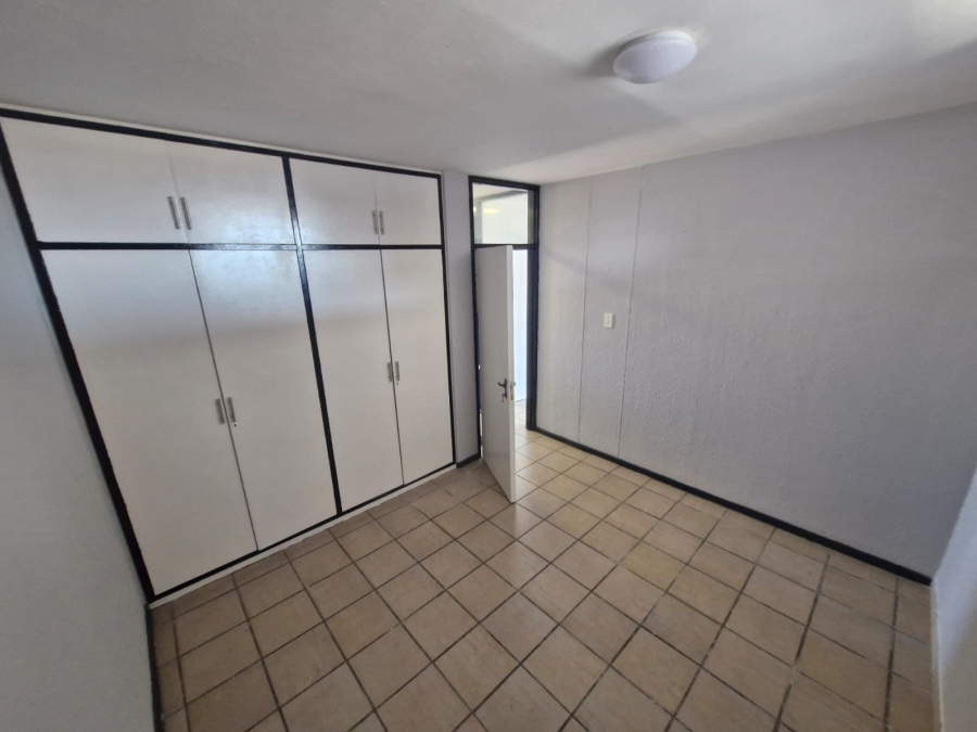 2 Bedroom Property for Sale in Sunnyside Gauteng