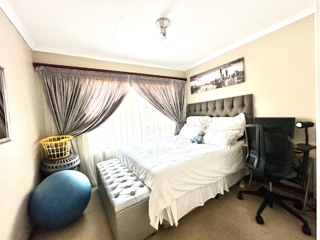 3 Bedroom Property for Sale in Noordwyk Gauteng