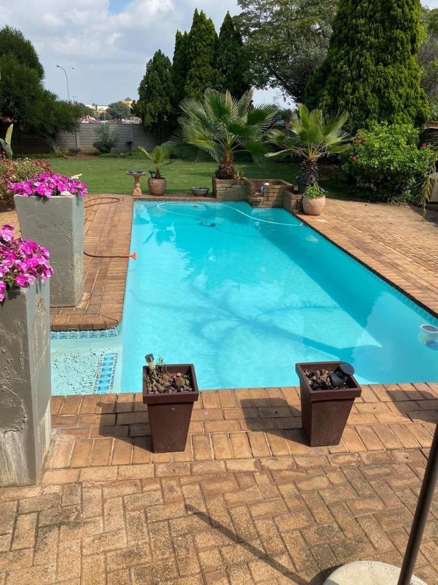 4 Bedroom Property for Sale in Dalpark Gauteng