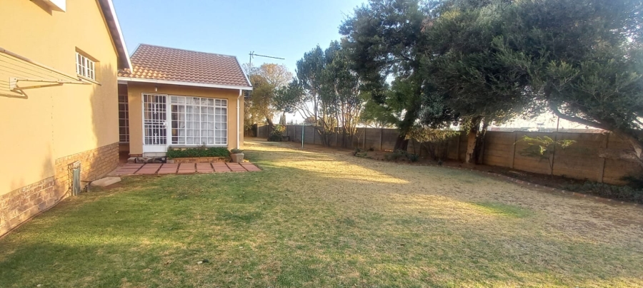 4 Bedroom Property for Sale in Dalpark Gauteng