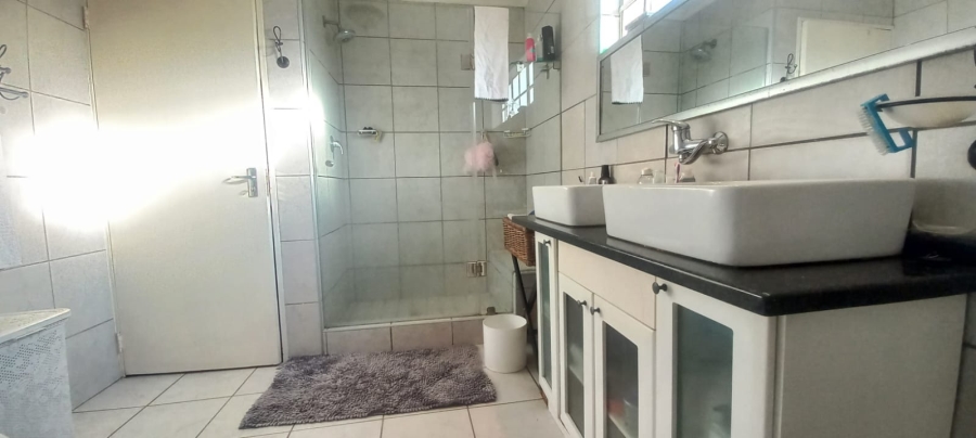 4 Bedroom Property for Sale in Dalpark Gauteng