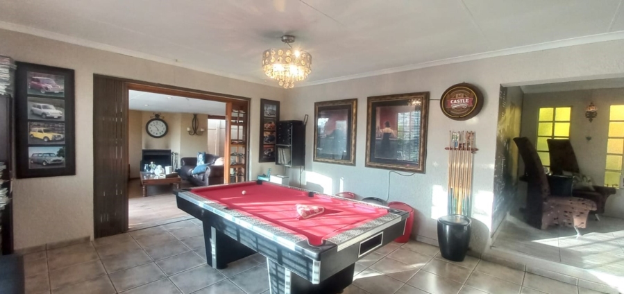 4 Bedroom Property for Sale in Dalpark Gauteng