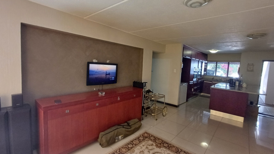 To Let 3 Bedroom Property for Rent in Sunninghill Gauteng