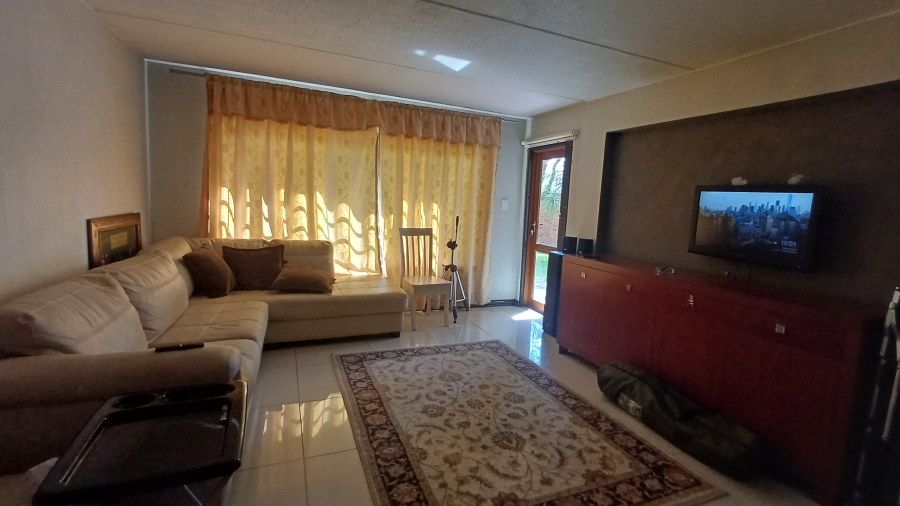 To Let 3 Bedroom Property for Rent in Sunninghill Gauteng