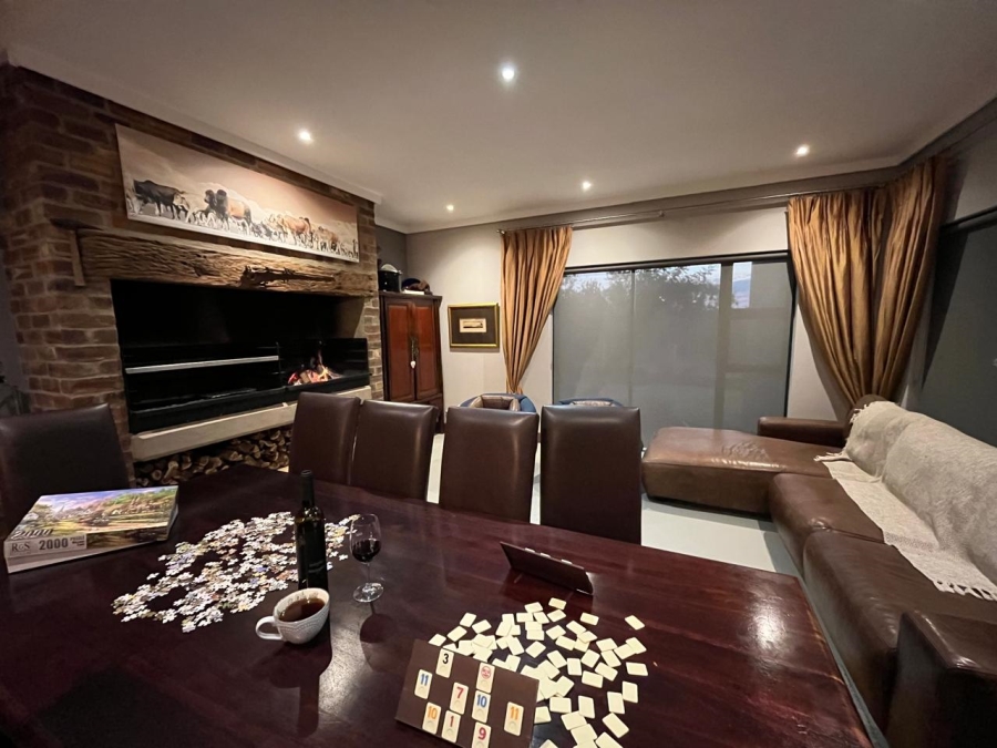 5 Bedroom Property for Sale in Sable Hills Gauteng