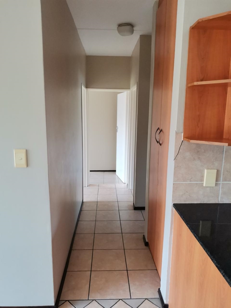 3 Bedroom Property for Sale in Sonneveld Gauteng