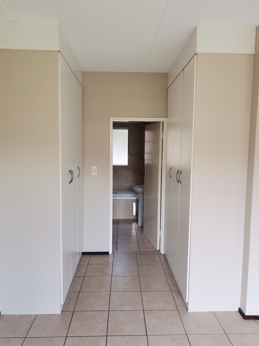 3 Bedroom Property for Sale in Sonneveld Gauteng