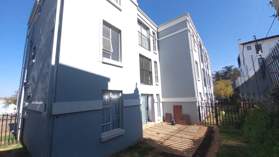 To Let 2 Bedroom Property for Rent in Northcliff Gauteng