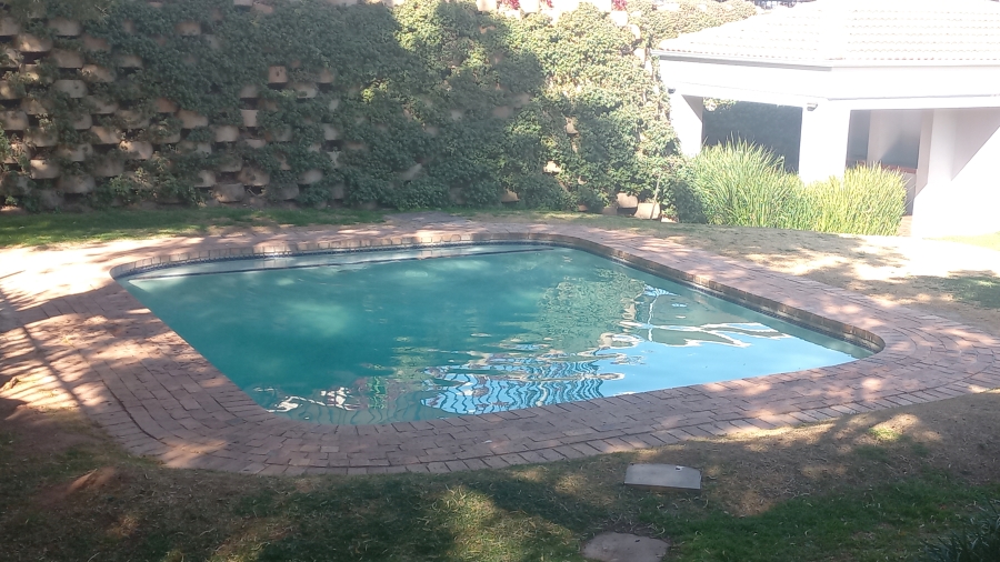 To Let 2 Bedroom Property for Rent in Northcliff Gauteng