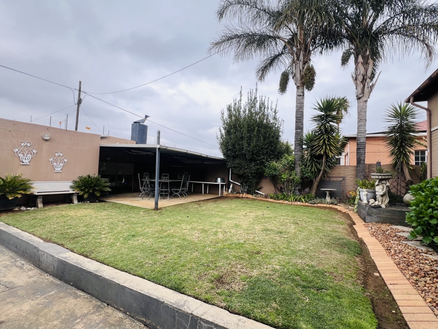 3 Bedroom Property for Sale in Malvern East Gauteng