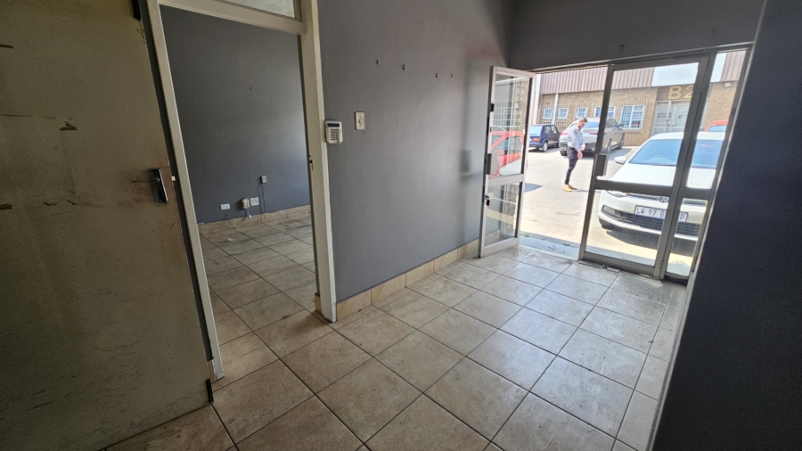 To Let commercial Property for Rent in Anderbolt Gauteng