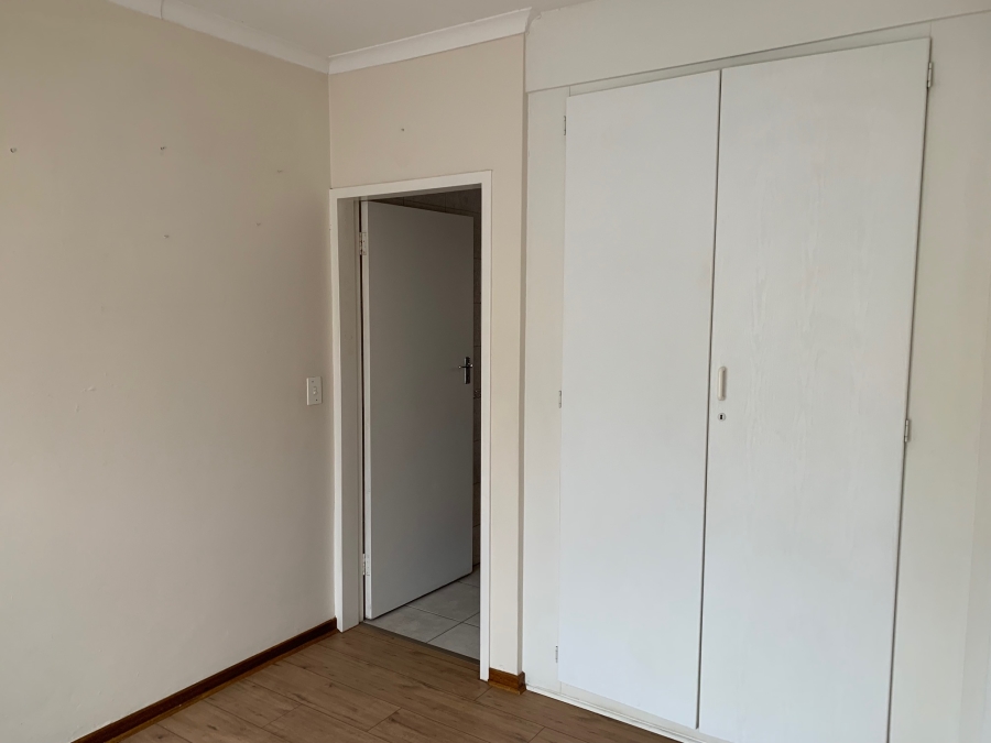 3 Bedroom Property for Sale in Faerie Glen Gauteng