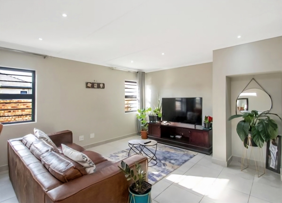 To Let 4 Bedroom Property for Rent in Nietgedacht Gauteng