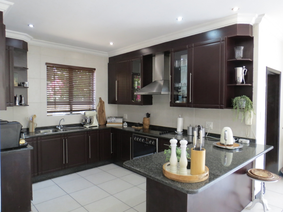 4 Bedroom Property for Sale in Greenstone Hill Gauteng