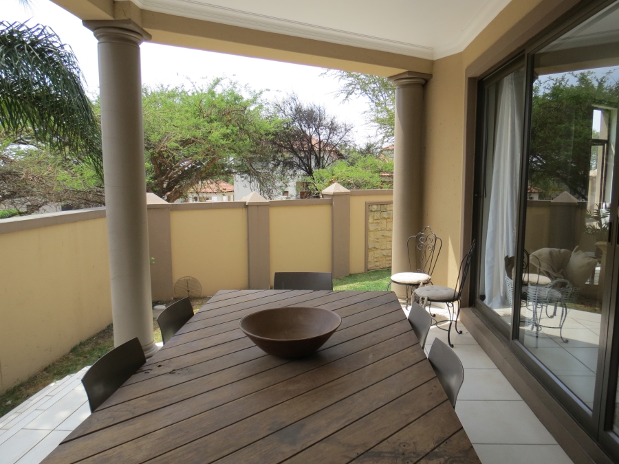 4 Bedroom Property for Sale in Greenstone Hill Gauteng