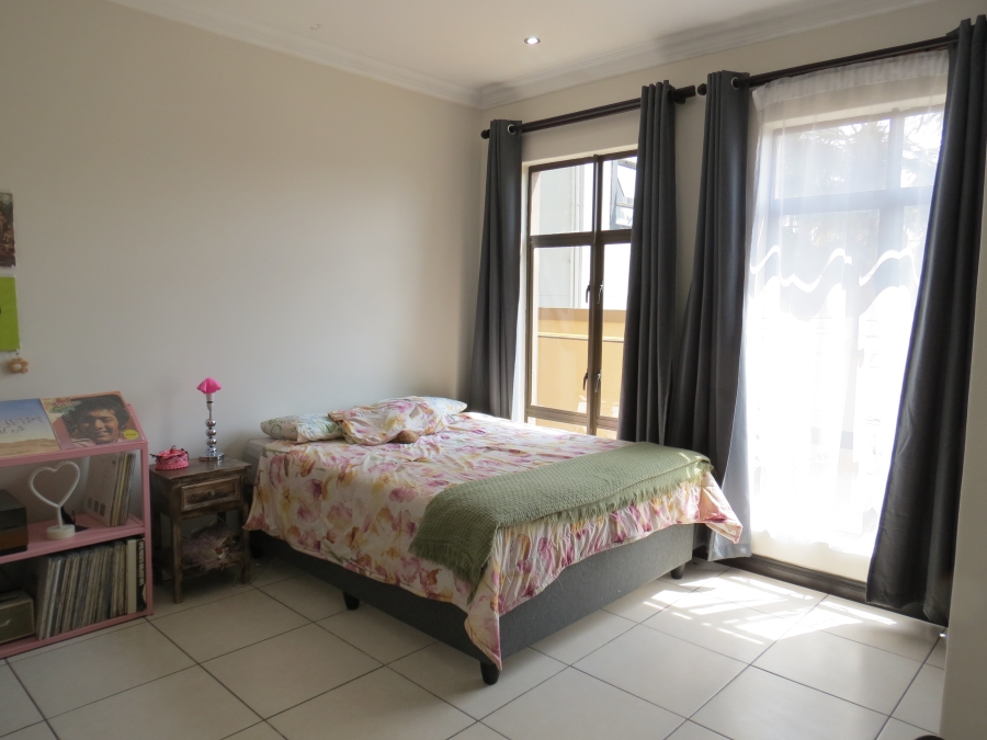 4 Bedroom Property for Sale in Greenstone Hill Gauteng