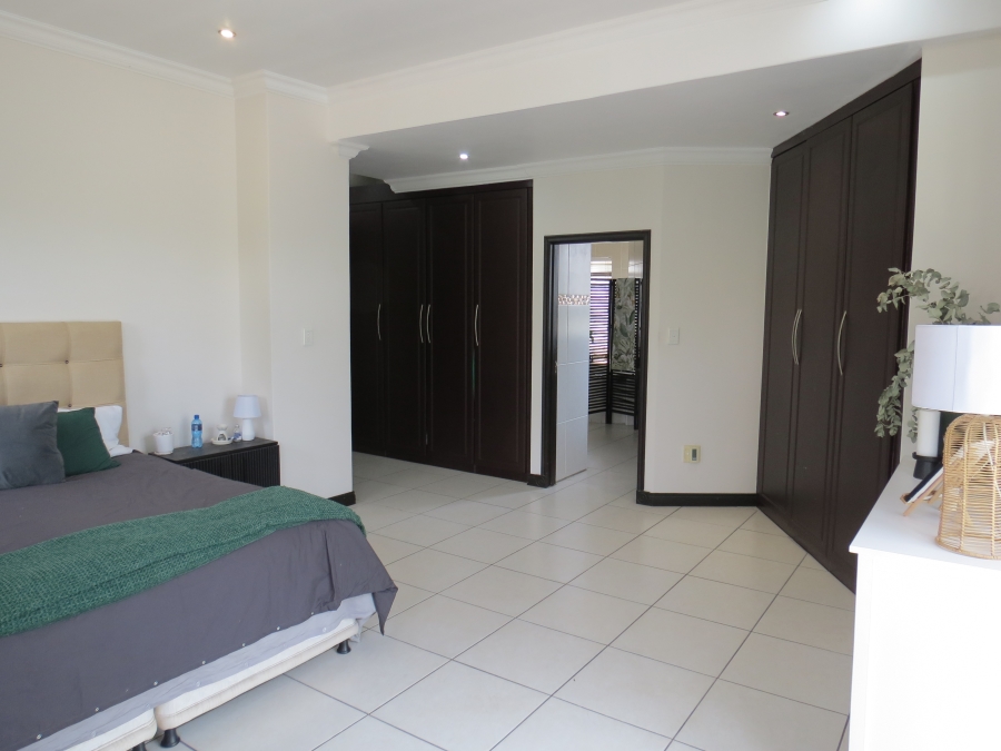 4 Bedroom Property for Sale in Greenstone Hill Gauteng