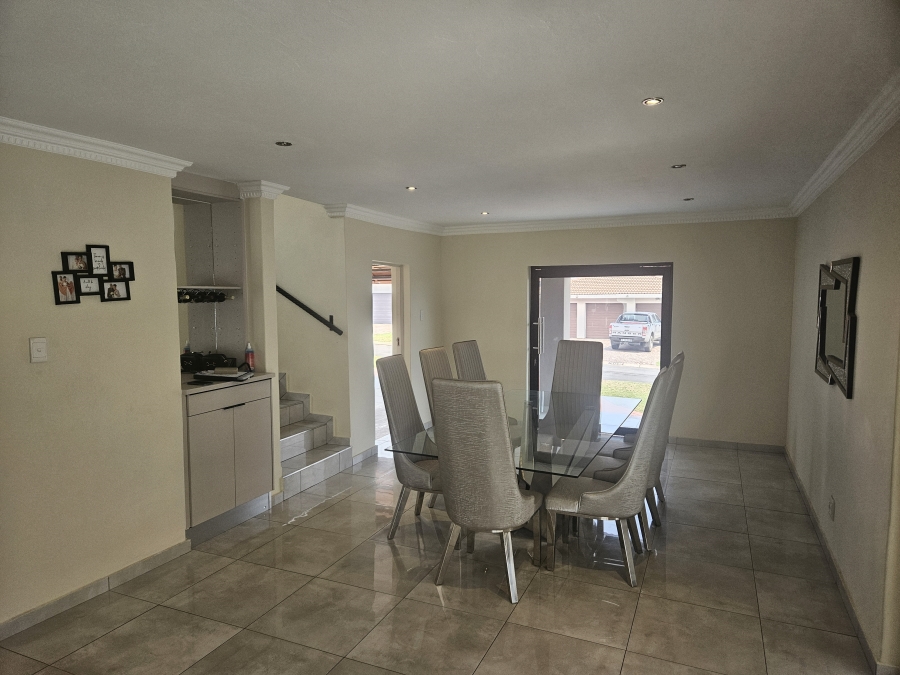 3 Bedroom Property for Sale in Pebble Rock Golf Village Gauteng