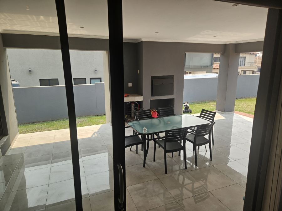 3 Bedroom Property for Sale in Pebble Rock Golf Village Gauteng