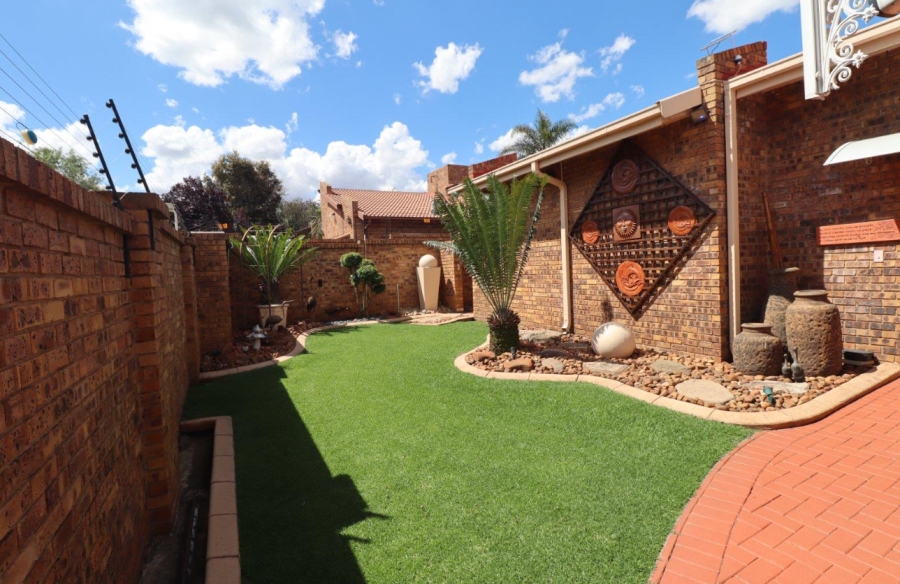 4 Bedroom Property for Sale in Meyersdal Gauteng