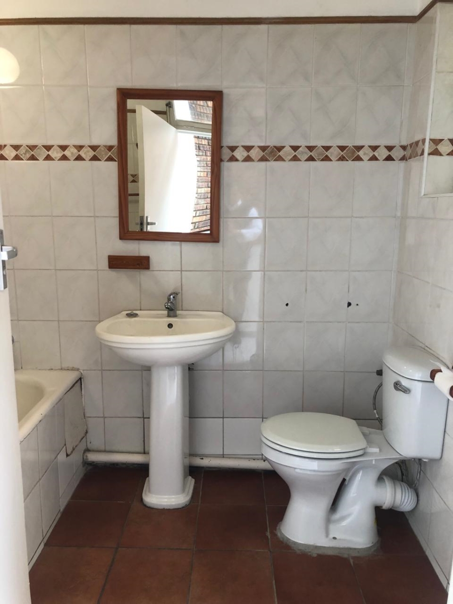 2 Bedroom Property for Sale in Linmeyer Gauteng