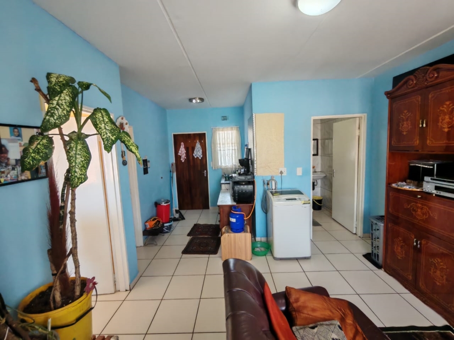 2 Bedroom Property for Sale in Fleurhof Gauteng