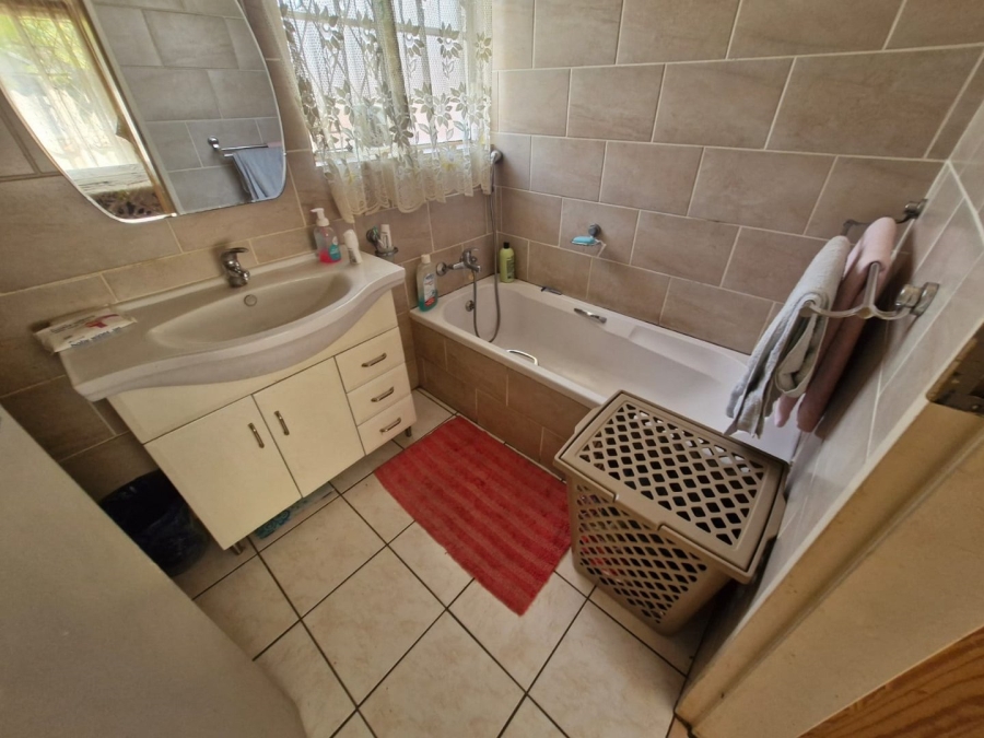 3 Bedroom Property for Sale in Sinoville Gauteng