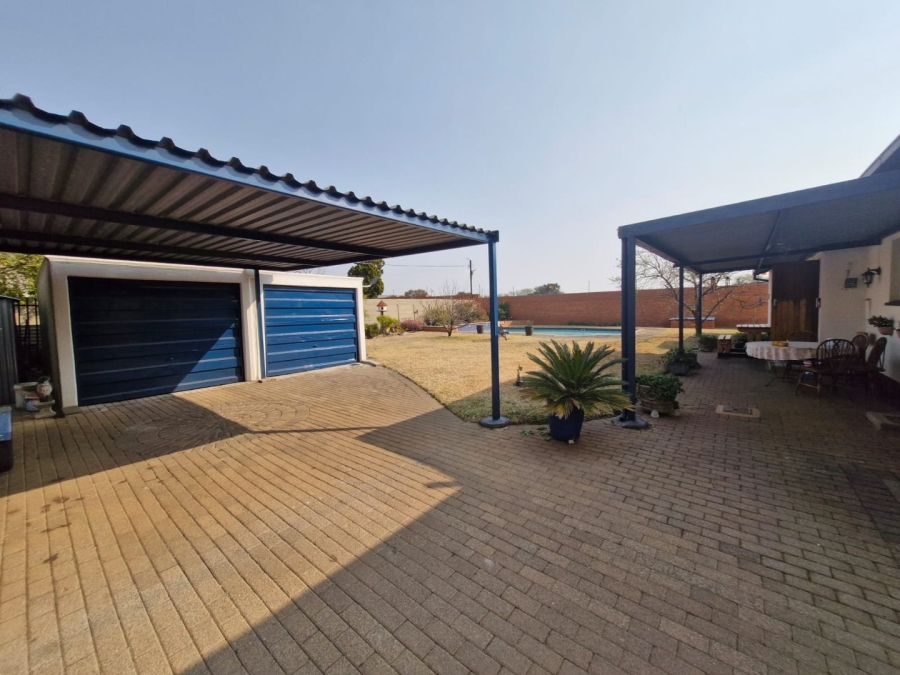 3 Bedroom Property for Sale in Sinoville Gauteng