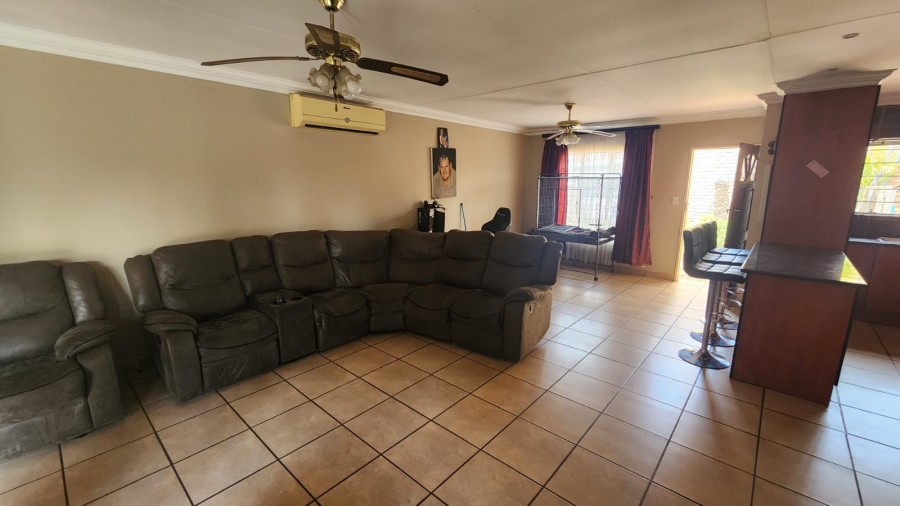 3 Bedroom Property for Sale in Doornpoort Gauteng