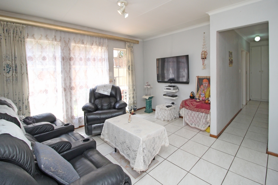 2 Bedroom Property for Sale in Weltevreden Park Gauteng